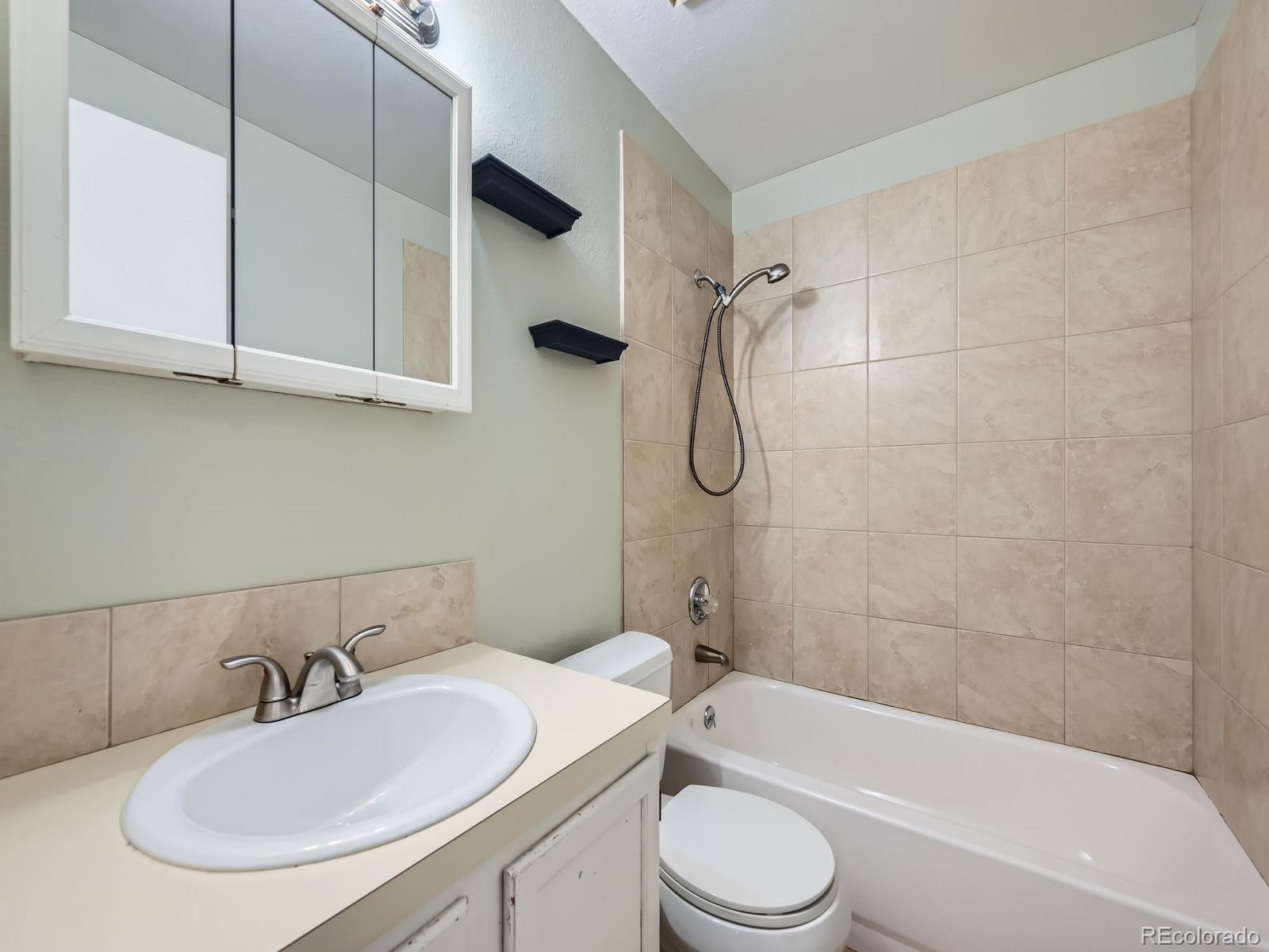 1918 Lincoln Street, Longmont, CO 80501, 5 Bedrooms Bedrooms, ,3 BathroomsBathrooms,Residential,For Sale,Lincoln,REC3229379