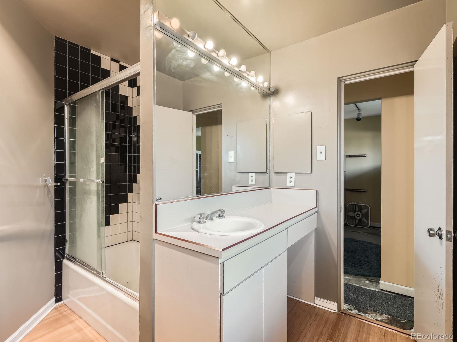 5931 6th, Denver, CO 80220, 3 Bedrooms Bedrooms, ,2 BathroomsBathrooms,Residential,For Sale,6th,REC3629076