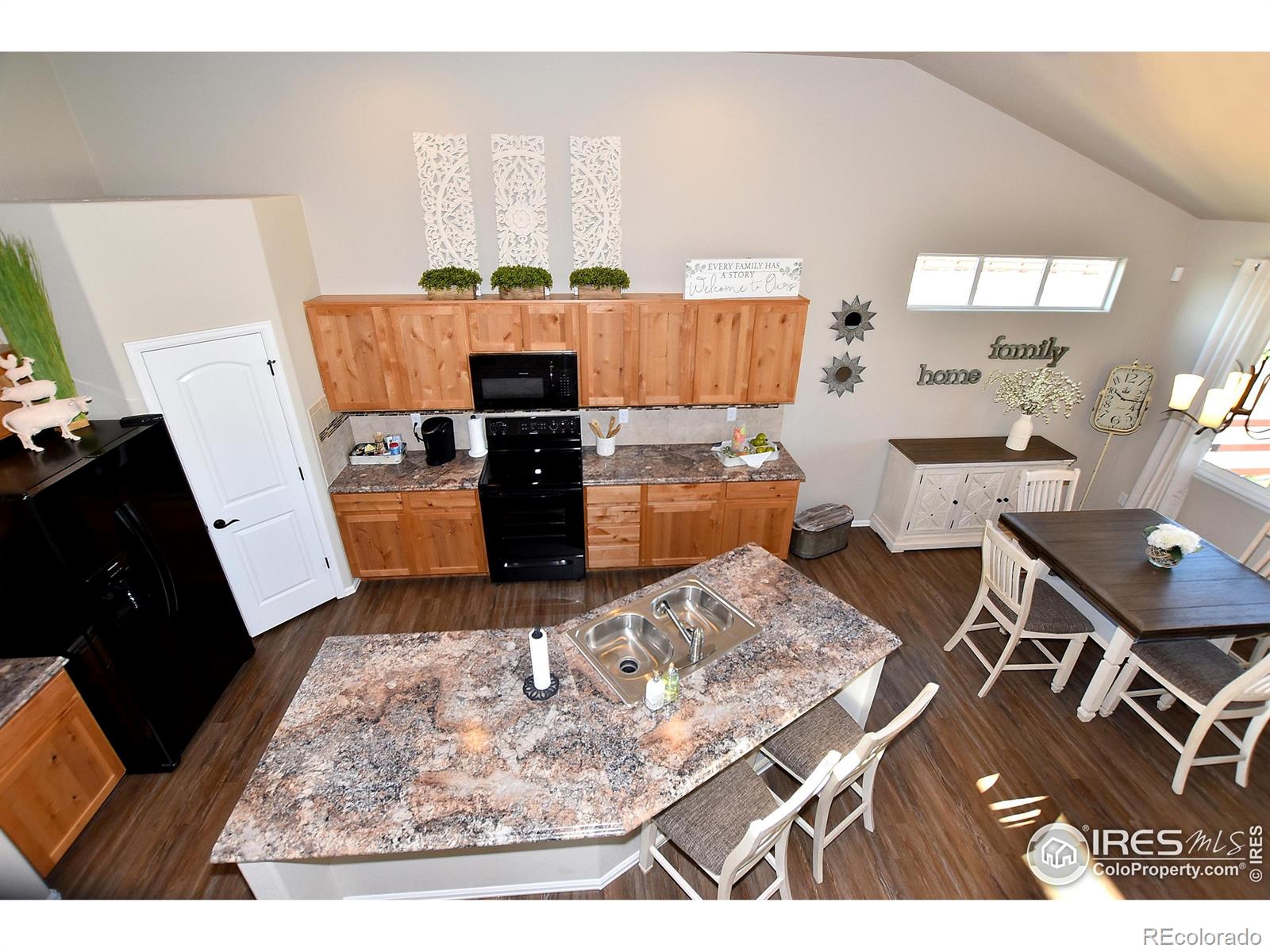 2482 Graceful Street, Windsor, CO 80550, 4 Bedrooms Bedrooms, ,3 BathroomsBathrooms,Residential,For Sale,Graceful,RECIR1023076