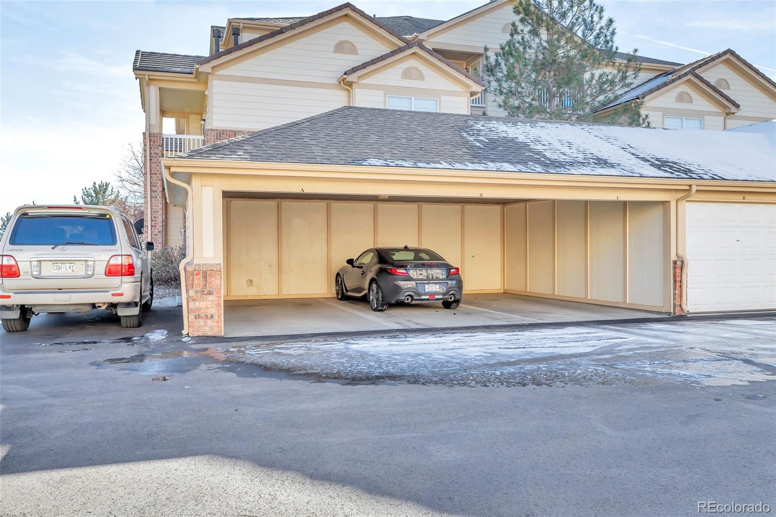 5726 Genoa Way #10-106, Aurora, CO 80019, 2 Bedrooms Bedrooms, ,2 BathroomsBathrooms,Residential,For Sale,Genoa,REC9055029