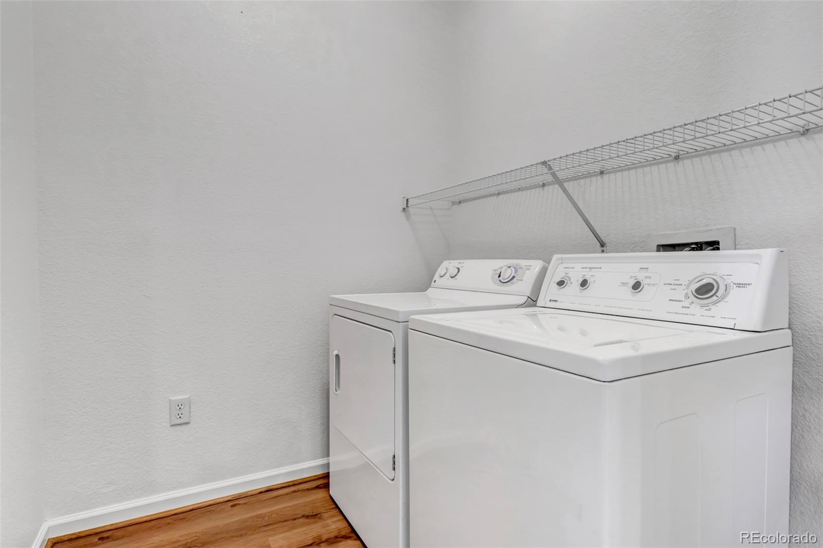 5726 Genoa Way #10-106, Aurora, CO 80019, 2 Bedrooms Bedrooms, ,2 BathroomsBathrooms,Residential,For Sale,Genoa,REC9055029