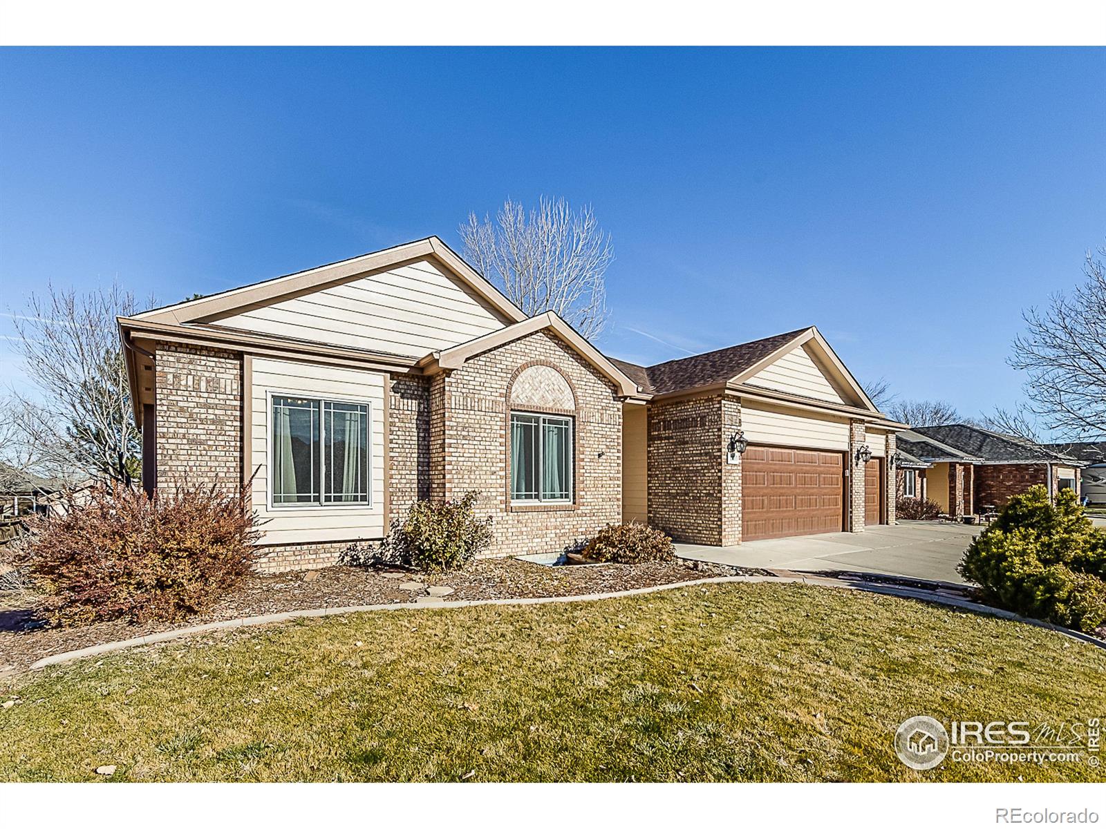 1003 4th Street, Johnstown, CO 80534, 4 Bedrooms Bedrooms, ,3 BathroomsBathrooms,Residential,For Sale,4th,RECIR1023071