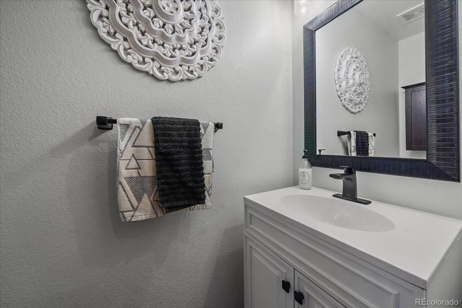 8736 Starwood Lane, Parker, CO 80134, 3 Bedrooms Bedrooms, ,3 BathroomsBathrooms,Residential,For Sale,Starwood,REC1996606