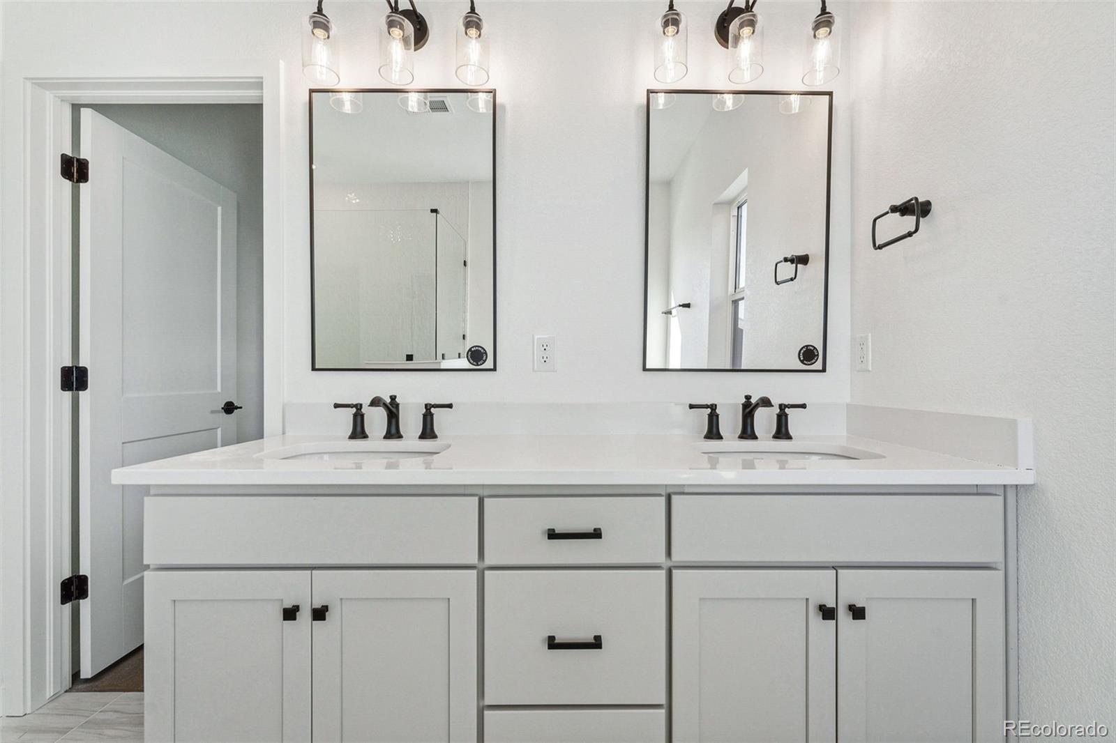 924 Sunflower Street, Louisville, CO 80027, 5 Bedrooms Bedrooms, ,5 BathroomsBathrooms,Residential,For Sale,Sunflower,REC4114894
