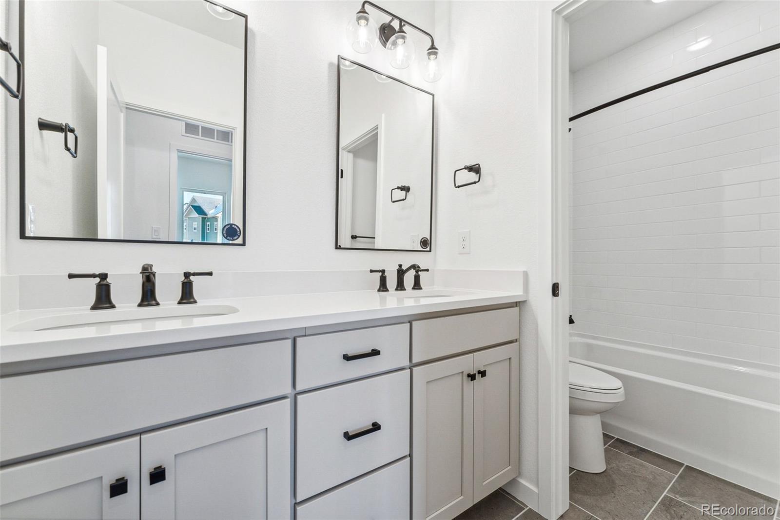 924 Sunflower Street, Louisville, CO 80027, 5 Bedrooms Bedrooms, ,5 BathroomsBathrooms,Residential,For Sale,Sunflower,REC4114894