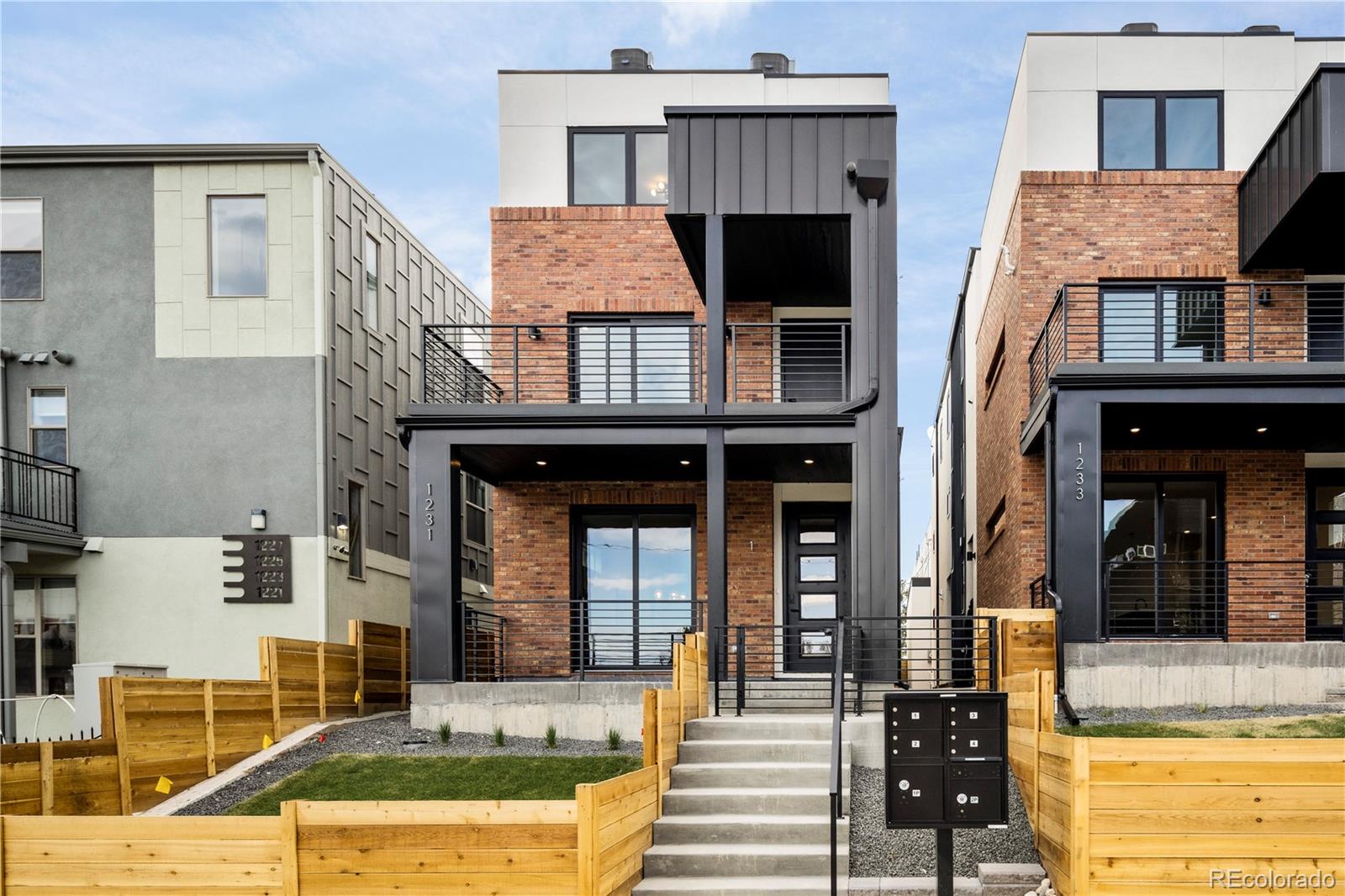 1231 Perry Street #2, Denver, CO 80204, 3 Bedrooms Bedrooms, ,4 BathroomsBathrooms,Residential,For Sale,Perry,REC4162532