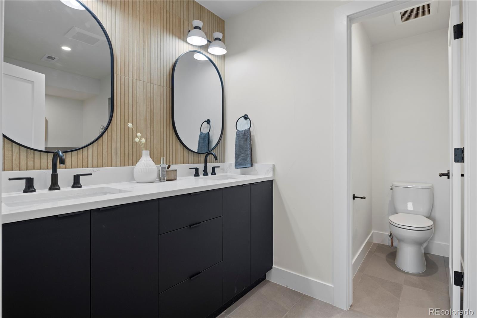 1231 Perry Street #2, Denver, CO 80204, 3 Bedrooms Bedrooms, ,4 BathroomsBathrooms,Residential,For Sale,Perry,REC4162532