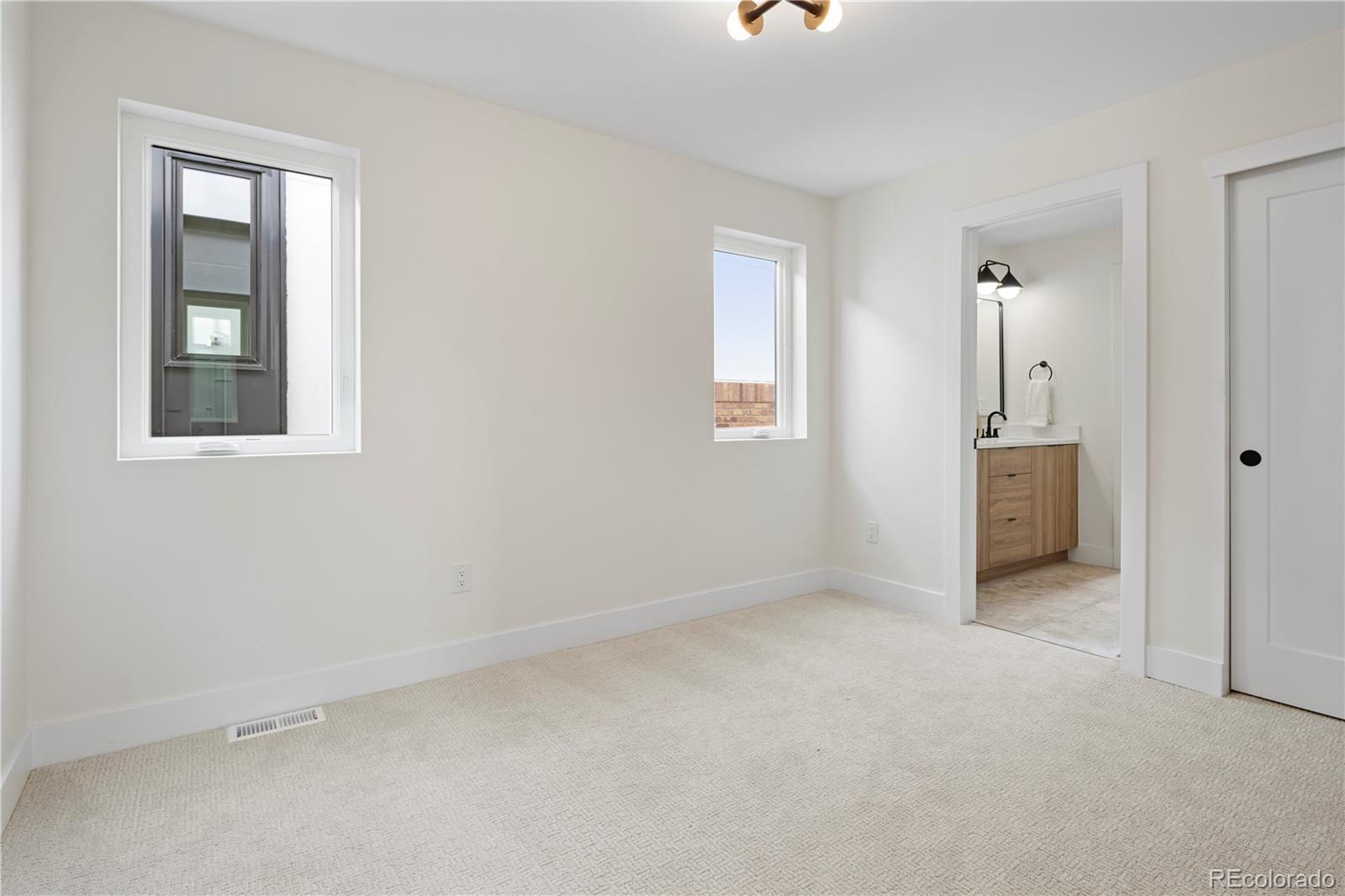 1231 Perry Street #2, Denver, CO 80204, 3 Bedrooms Bedrooms, ,4 BathroomsBathrooms,Residential,For Sale,Perry,REC4162532