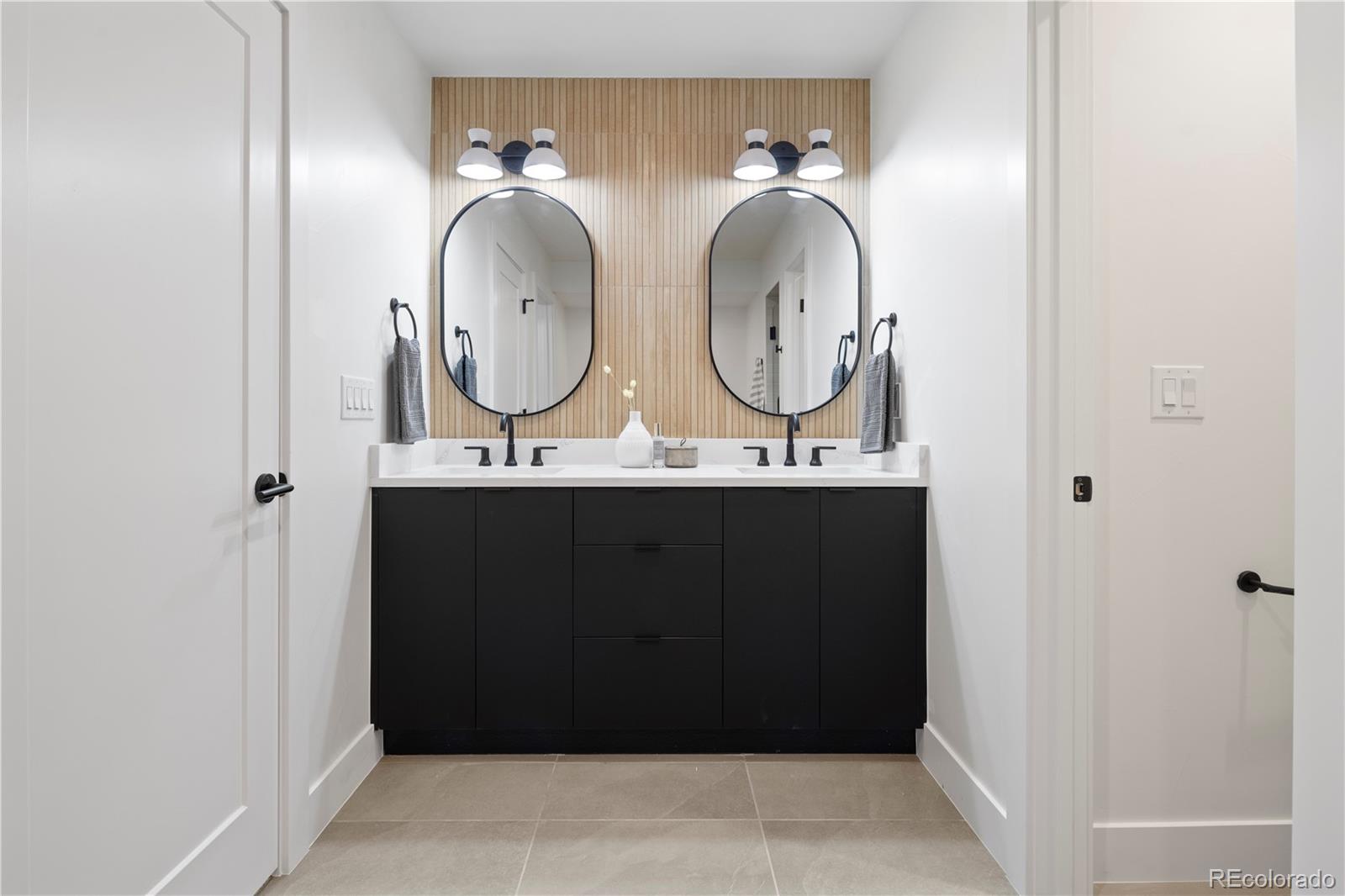 1231 Perry Street #2, Denver, CO 80204, 3 Bedrooms Bedrooms, ,4 BathroomsBathrooms,Residential,For Sale,Perry,REC4162532