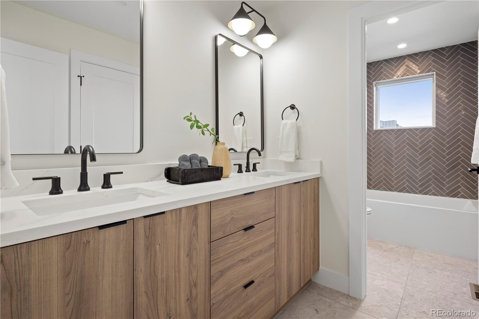 1231 Perry Street #2, Denver, CO 80204, 3 Bedrooms Bedrooms, ,4 BathroomsBathrooms,Residential,For Sale,Perry,REC4162532