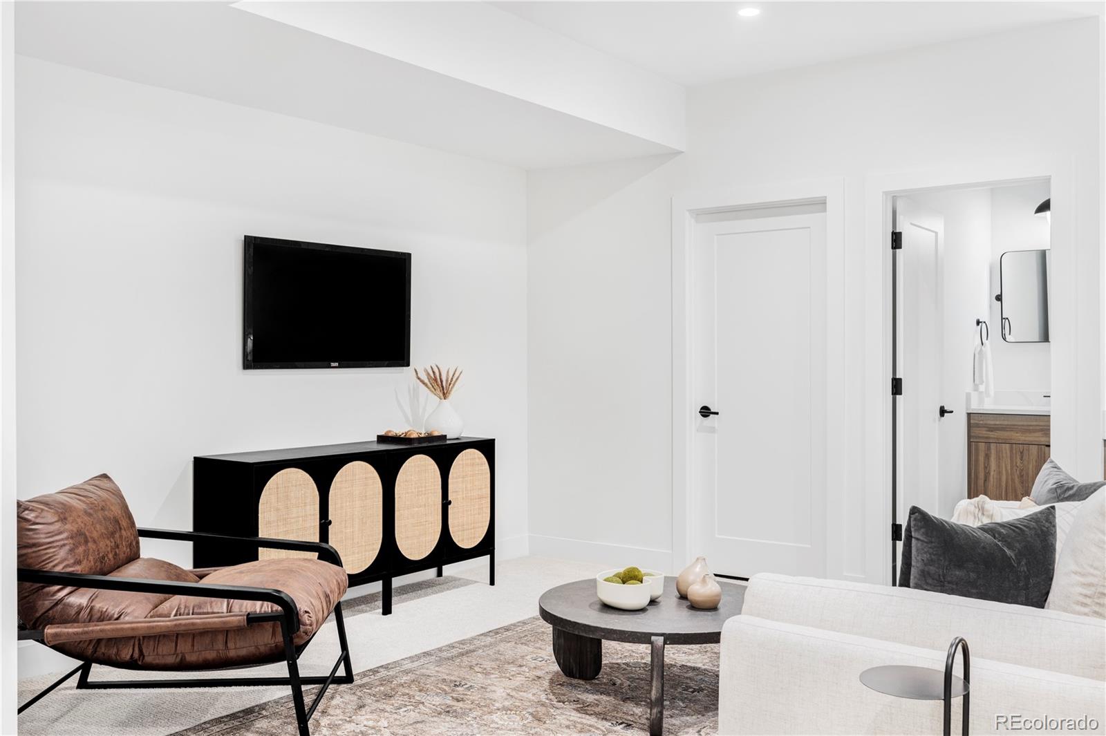 1231 Perry Street #2, Denver, CO 80204, 3 Bedrooms Bedrooms, ,4 BathroomsBathrooms,Residential,For Sale,Perry,REC4162532