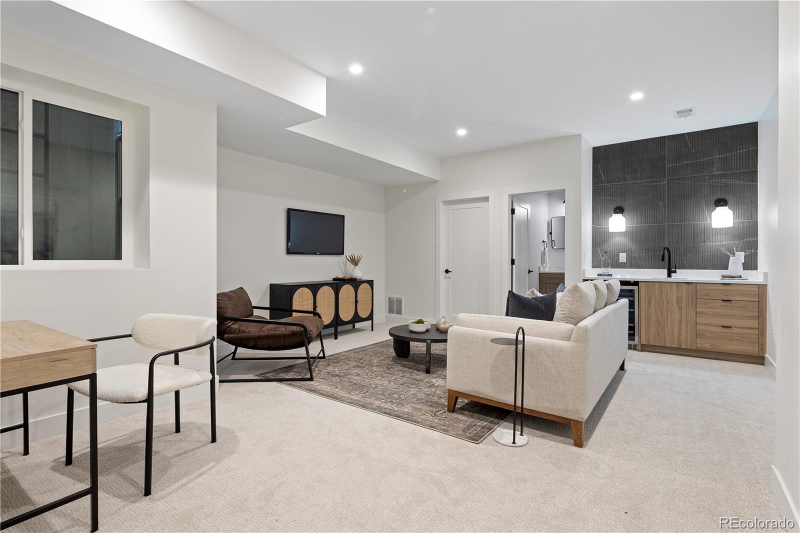 1231 Perry Street #2, Denver, CO 80204, 3 Bedrooms Bedrooms, ,4 BathroomsBathrooms,Residential,For Sale,Perry,REC4162532