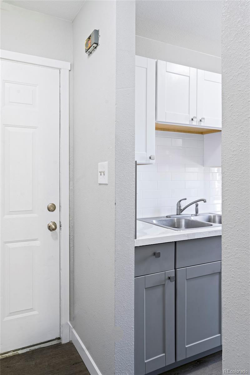 4255 Loomis Avenue, Colorado Springs, CO 80906, 8 Bedrooms Bedrooms, ,4 BathroomsBathrooms,Income,For Sale,Loomis,REC7298185