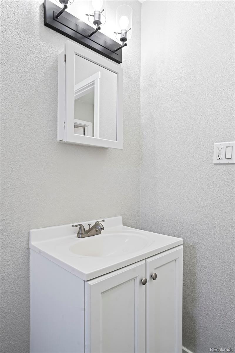 4255 Loomis Avenue, Colorado Springs, CO 80906, 8 Bedrooms Bedrooms, ,4 BathroomsBathrooms,Income,For Sale,Loomis,REC7298185