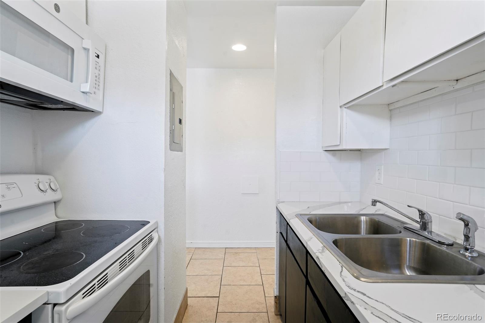 4255 Loomis Avenue, Colorado Springs, CO 80906, 8 Bedrooms Bedrooms, ,4 BathroomsBathrooms,Income,For Sale,Loomis,REC7298185