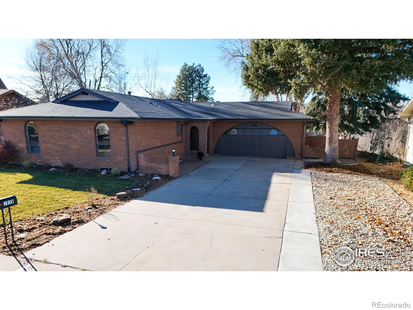1939 27th Avenue, Greeley, CO 80634, 3 Bedrooms Bedrooms, ,2 BathroomsBathrooms,Residential,For Sale,27th,RECIR1023044