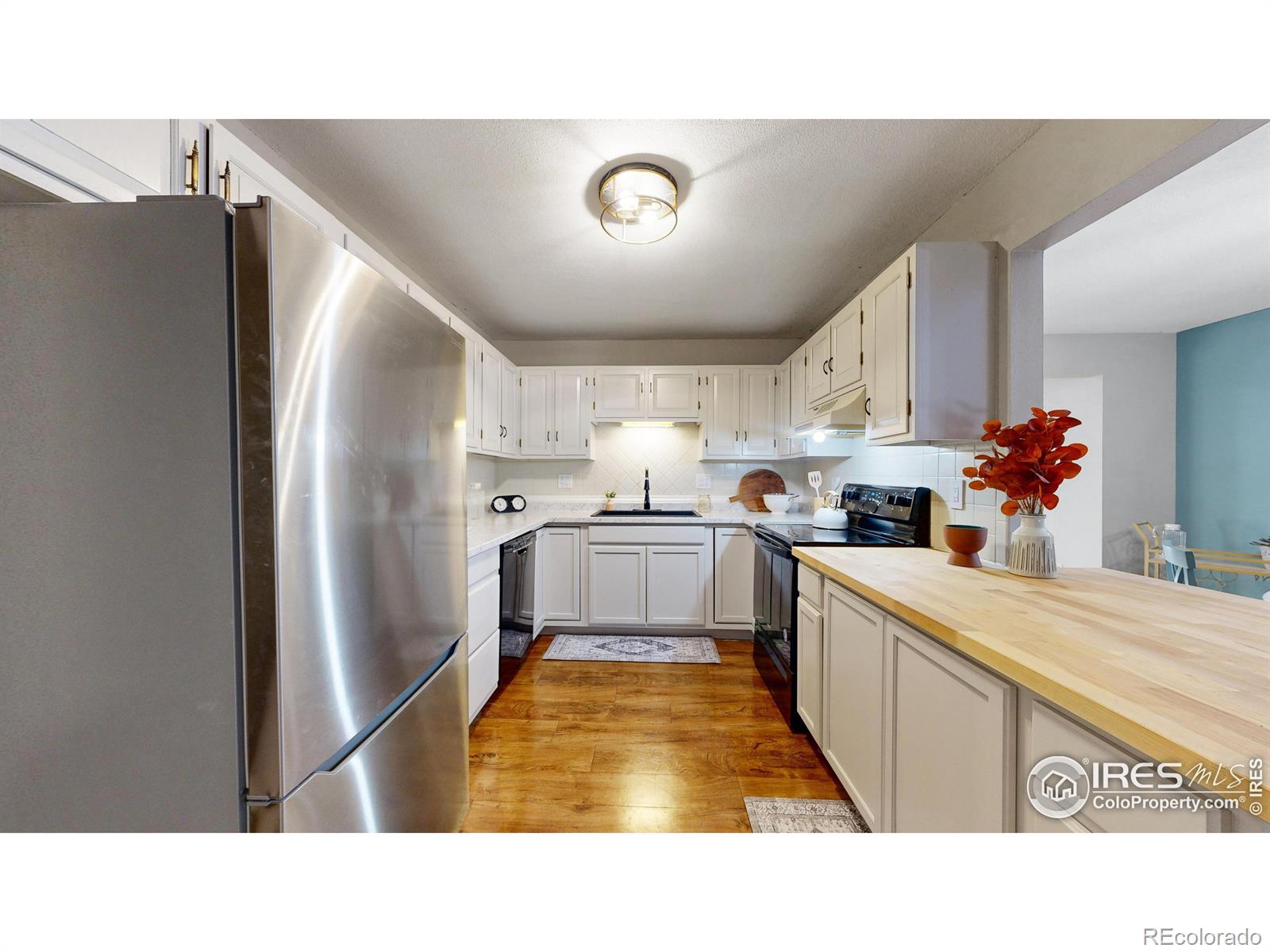 1939 27th Avenue, Greeley, CO 80634, 3 Bedrooms Bedrooms, ,2 BathroomsBathrooms,Residential,For Sale,27th,RECIR1023044