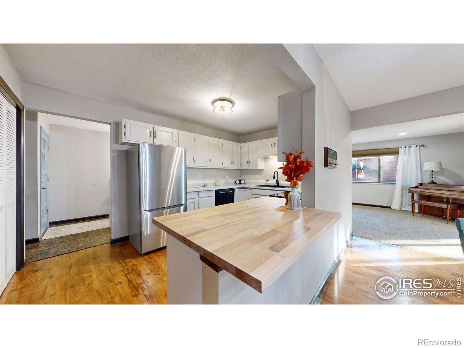 1939 27th Avenue, Greeley, CO 80634, 3 Bedrooms Bedrooms, ,2 BathroomsBathrooms,Residential,For Sale,27th,RECIR1023044