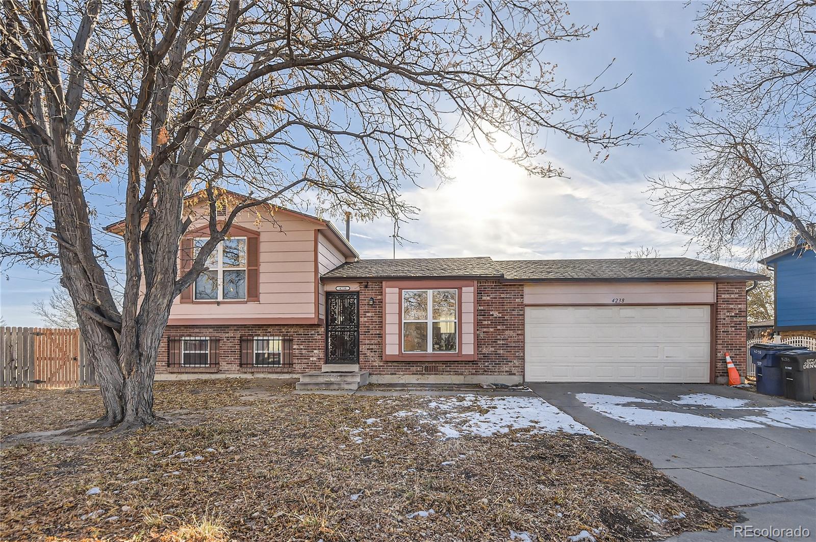4238 Freeport Way, Denver, CO 80239, 3 Bedrooms Bedrooms, ,2 BathroomsBathrooms,Residential,For Sale,Freeport,REC1759451