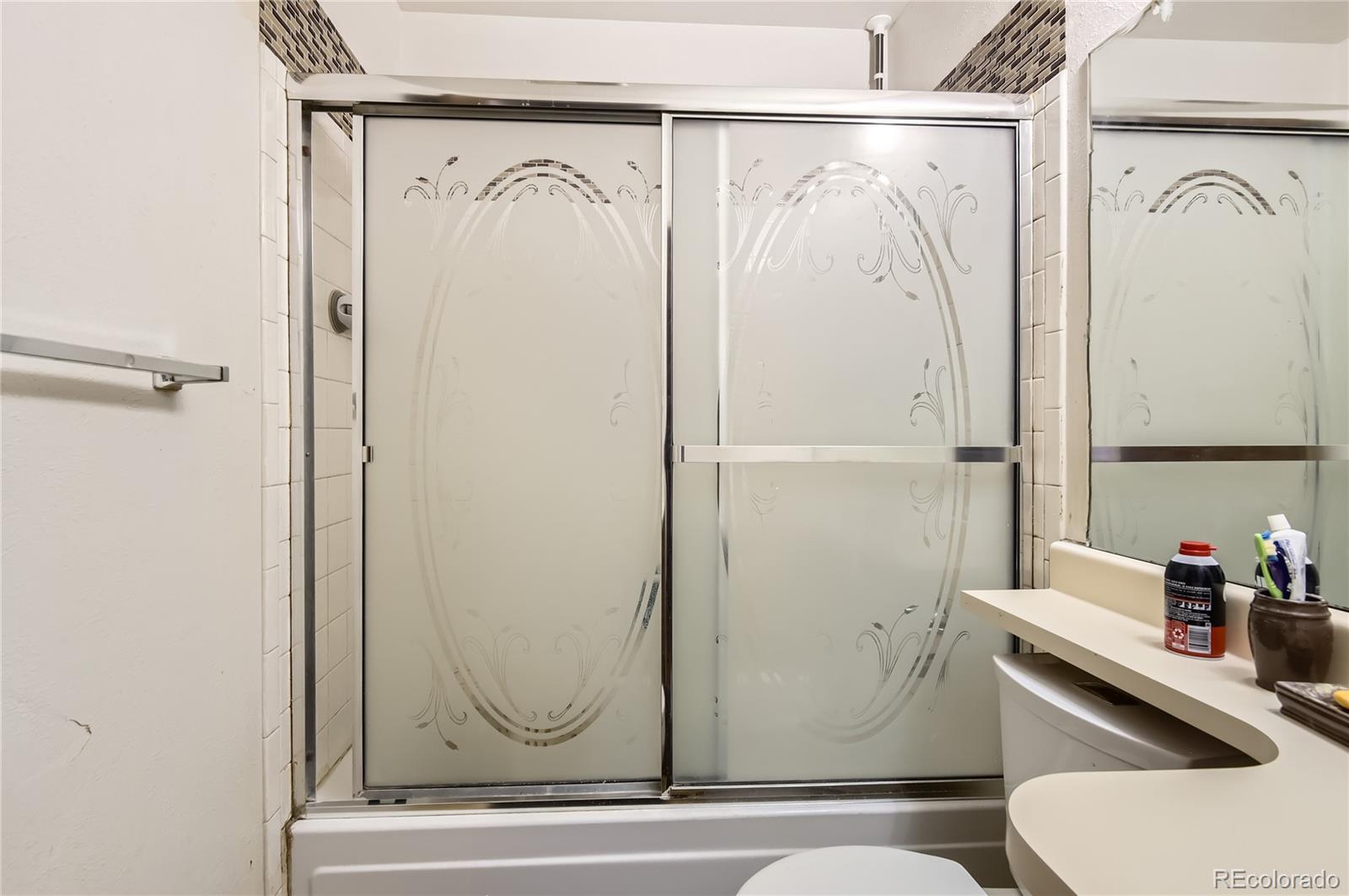 4238 Freeport Way, Denver, CO 80239, 3 Bedrooms Bedrooms, ,2 BathroomsBathrooms,Residential,For Sale,Freeport,REC1759451