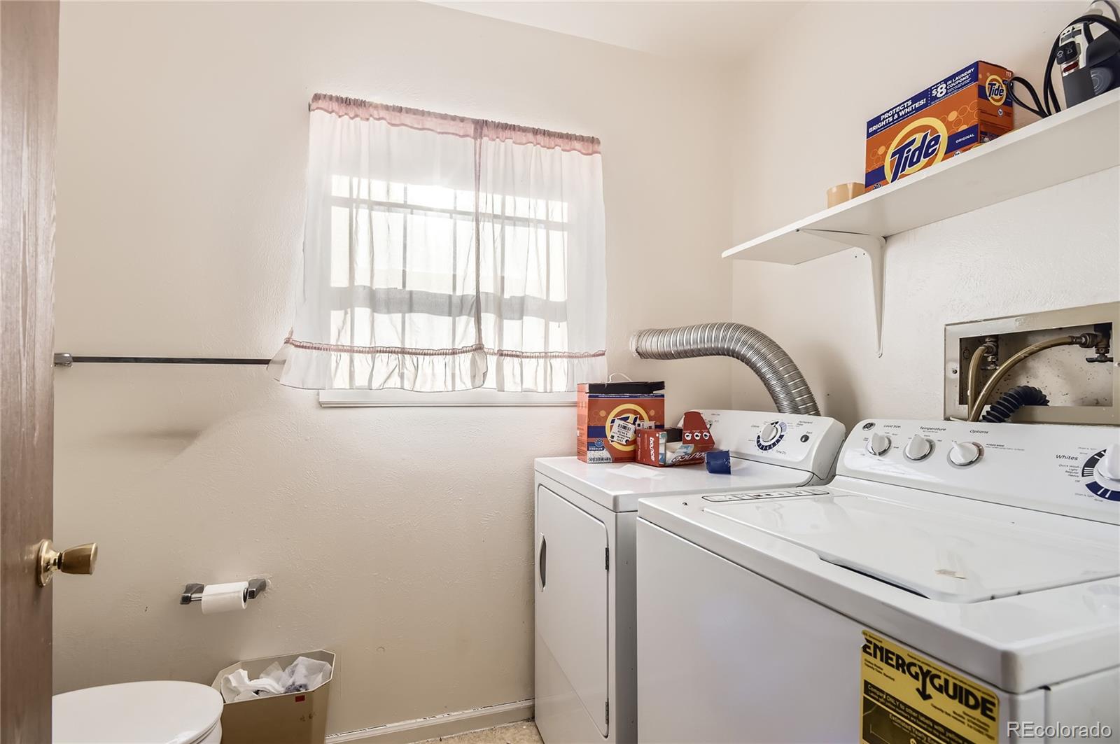 4238 Freeport Way, Denver, CO 80239, 3 Bedrooms Bedrooms, ,2 BathroomsBathrooms,Residential,For Sale,Freeport,REC1759451