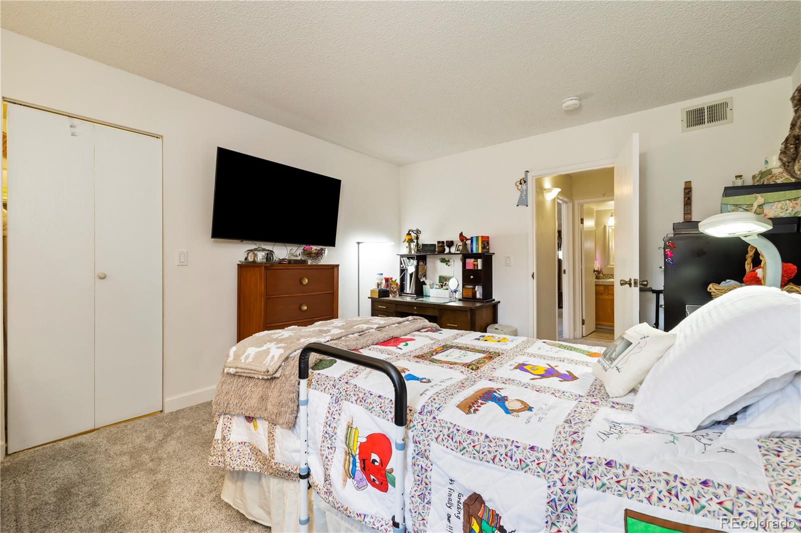 11987 Harvard Avenue #101, Aurora, CO 80014, 2 Bedrooms Bedrooms, ,2 BathroomsBathrooms,Residential,For Sale,Telegraph Hill,Harvard,REC4528356