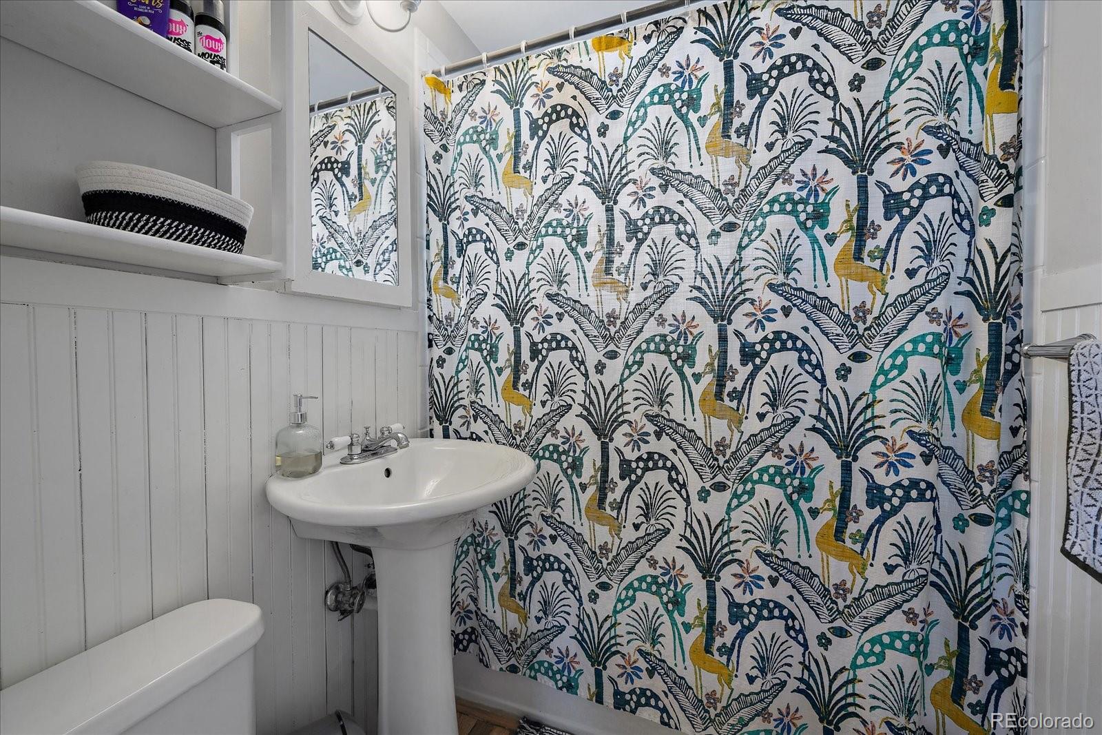 803 Poplar Street, Denver, CO 80220, 4 Bedrooms Bedrooms, ,3 BathroomsBathrooms,Residential,For Sale,Poplar,REC6687588