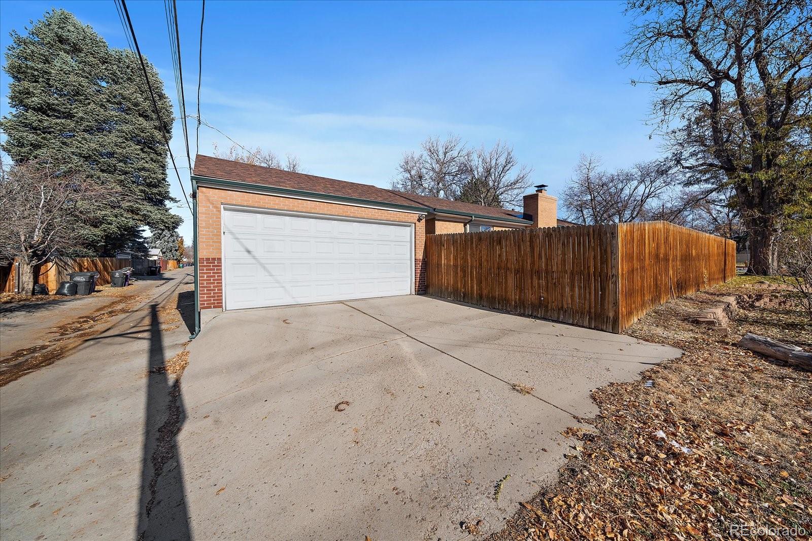803 Poplar Street, Denver, CO 80220, 4 Bedrooms Bedrooms, ,3 BathroomsBathrooms,Residential,For Sale,Poplar,REC6687588
