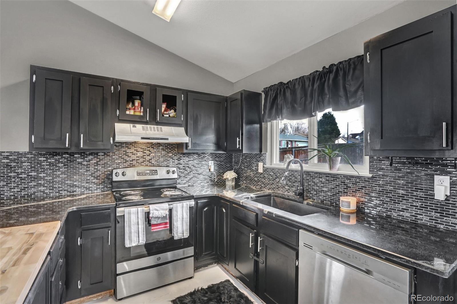 375 Oneil Court, Colorado Springs, CO 80911, 3 Bedrooms Bedrooms, ,5 BathroomsBathrooms,Residential,For Sale,Oneil,REC9023418