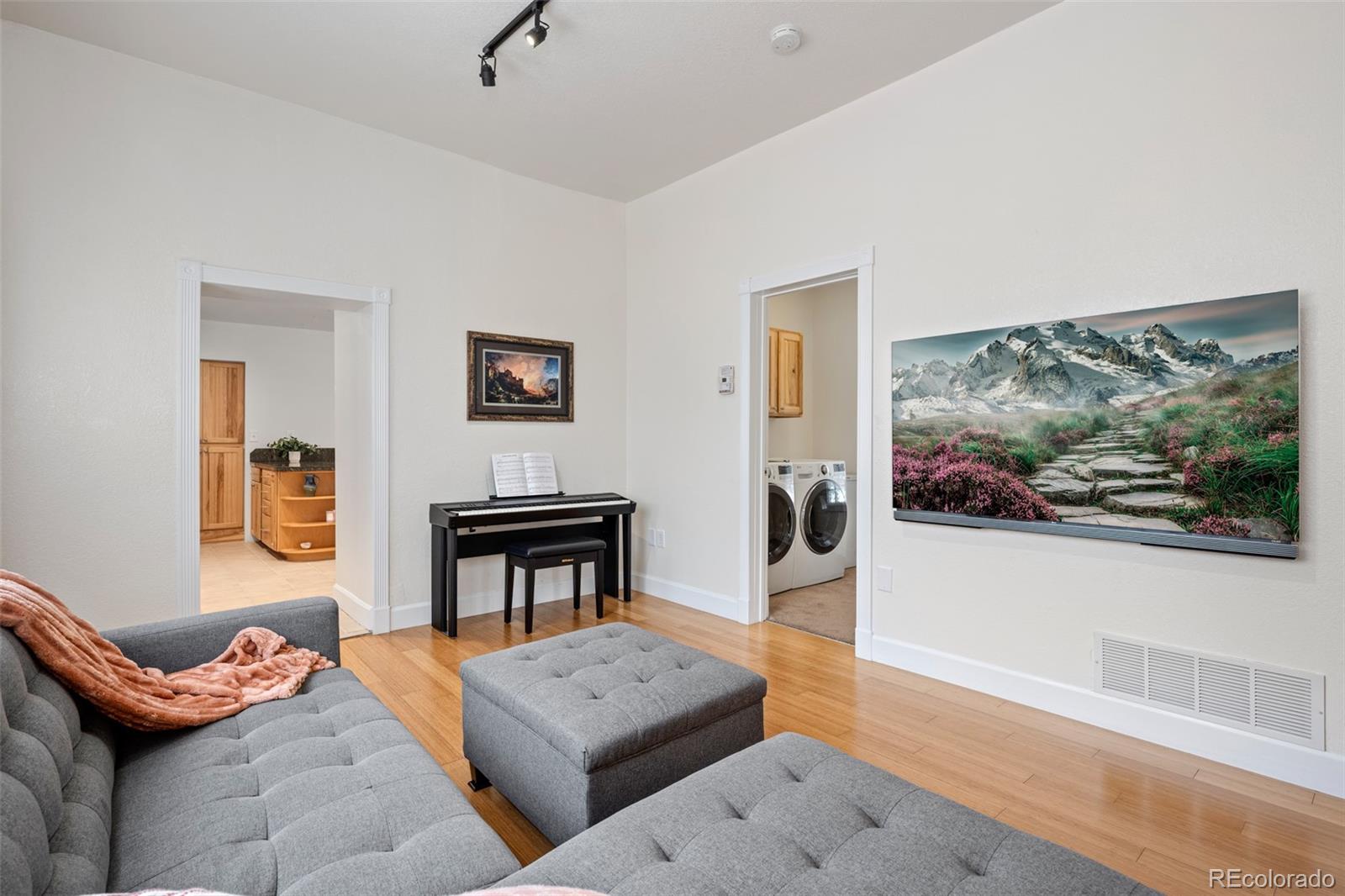 3027 Lawrence Street, Denver, CO 80205, 3 Bedrooms Bedrooms, ,2 BathroomsBathrooms,Income,For Sale,Lawrence,REC6064315