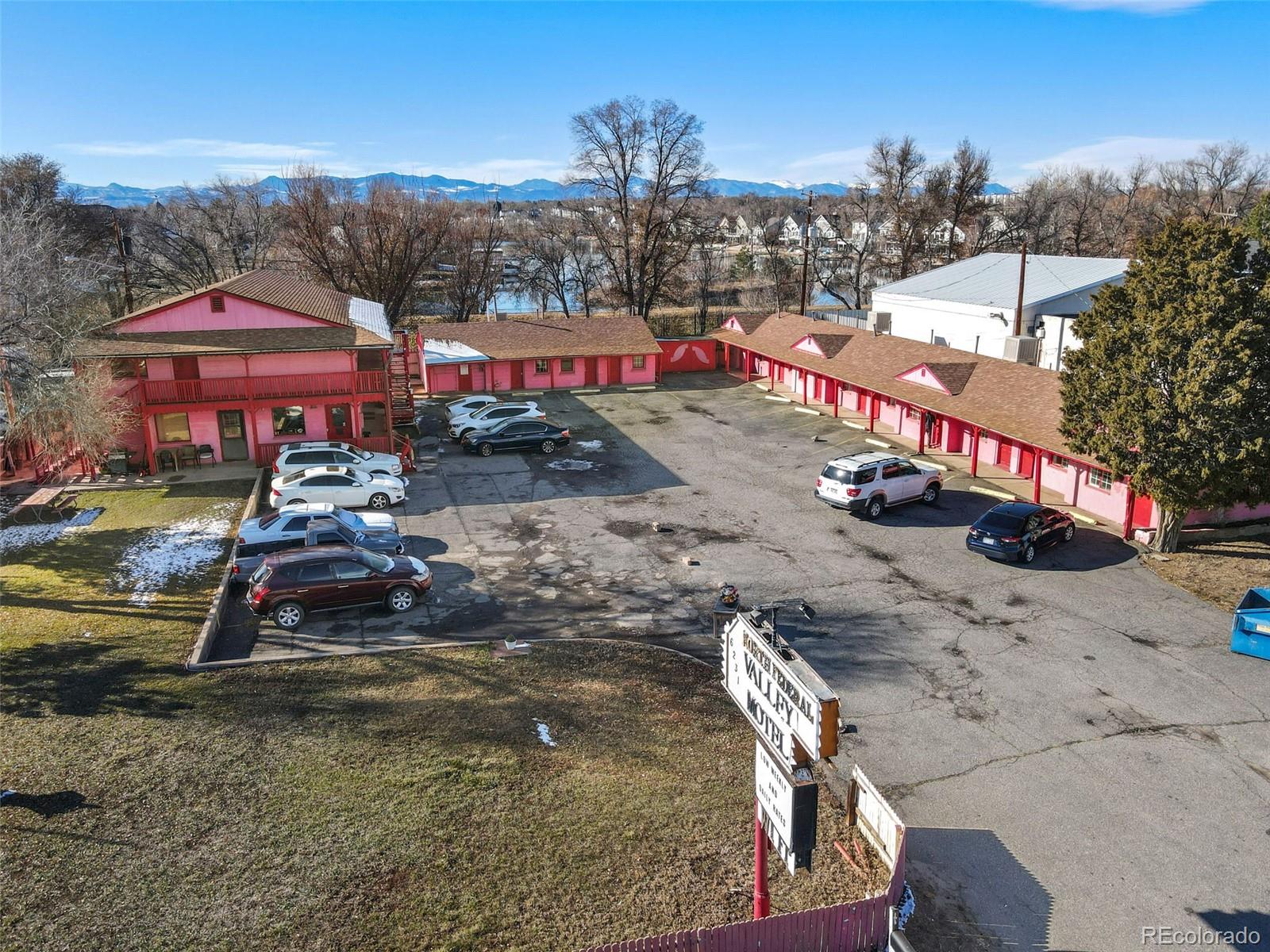 6231 Federal Boulevard, Denver, CO 80221, ,Commercial,For Sale,North Valley Motel,Federal,REC4203572