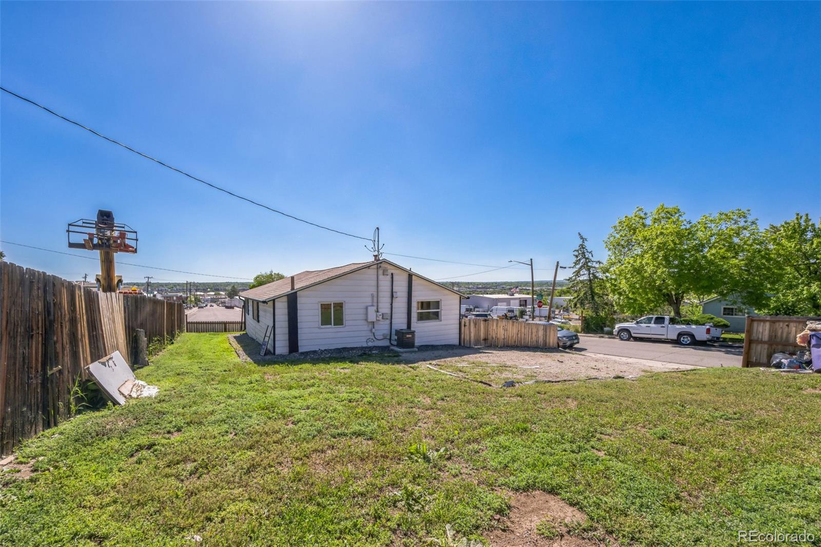 2995 S Zuni Street, Denver, CO 80236, 2 Bedrooms Bedrooms, ,1 BathroomBathrooms,Residential,For Sale,Zuni,REC4399009