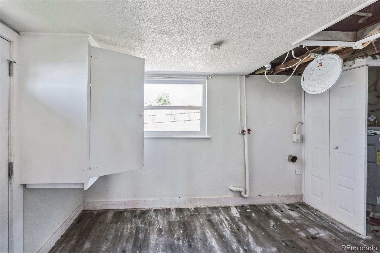 2995 S Zuni Street, Denver, CO 80236, 2 Bedrooms Bedrooms, ,1 BathroomBathrooms,Residential,For Sale,Zuni,REC4399009