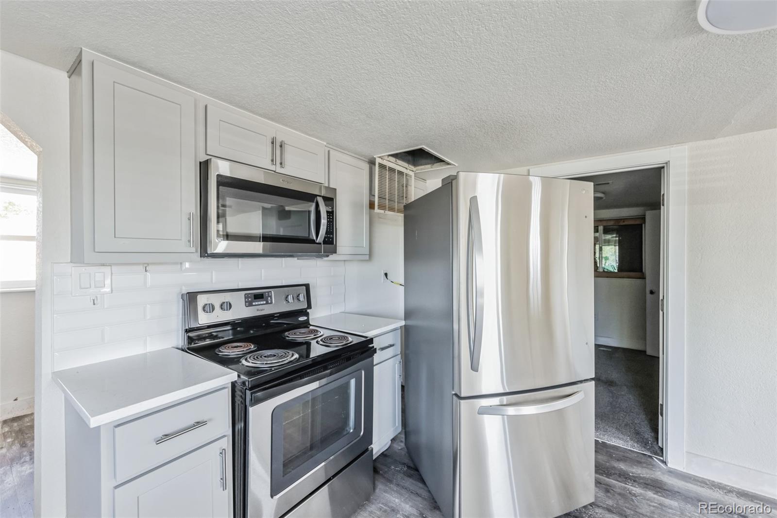 2995 S Zuni Street, Denver, CO 80236, 2 Bedrooms Bedrooms, ,1 BathroomBathrooms,Residential,For Sale,Zuni,REC4399009