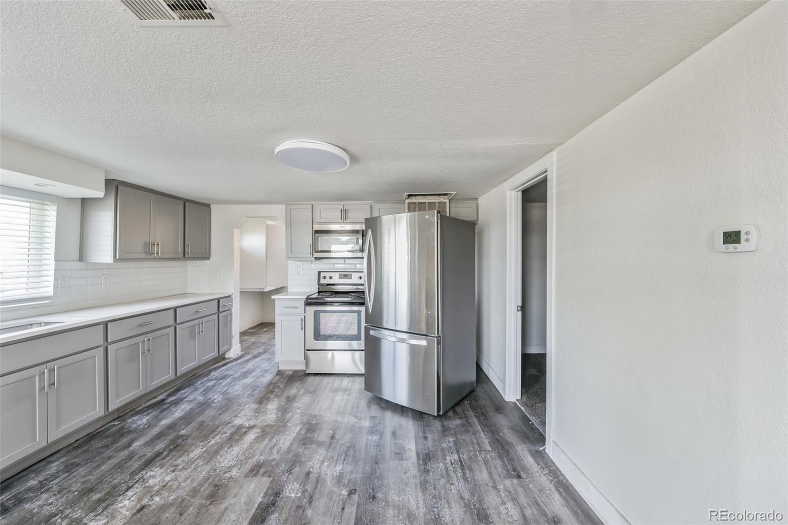 2995 S Zuni Street, Denver, CO 80236, 2 Bedrooms Bedrooms, ,1 BathroomBathrooms,Residential,For Sale,Zuni,REC4399009