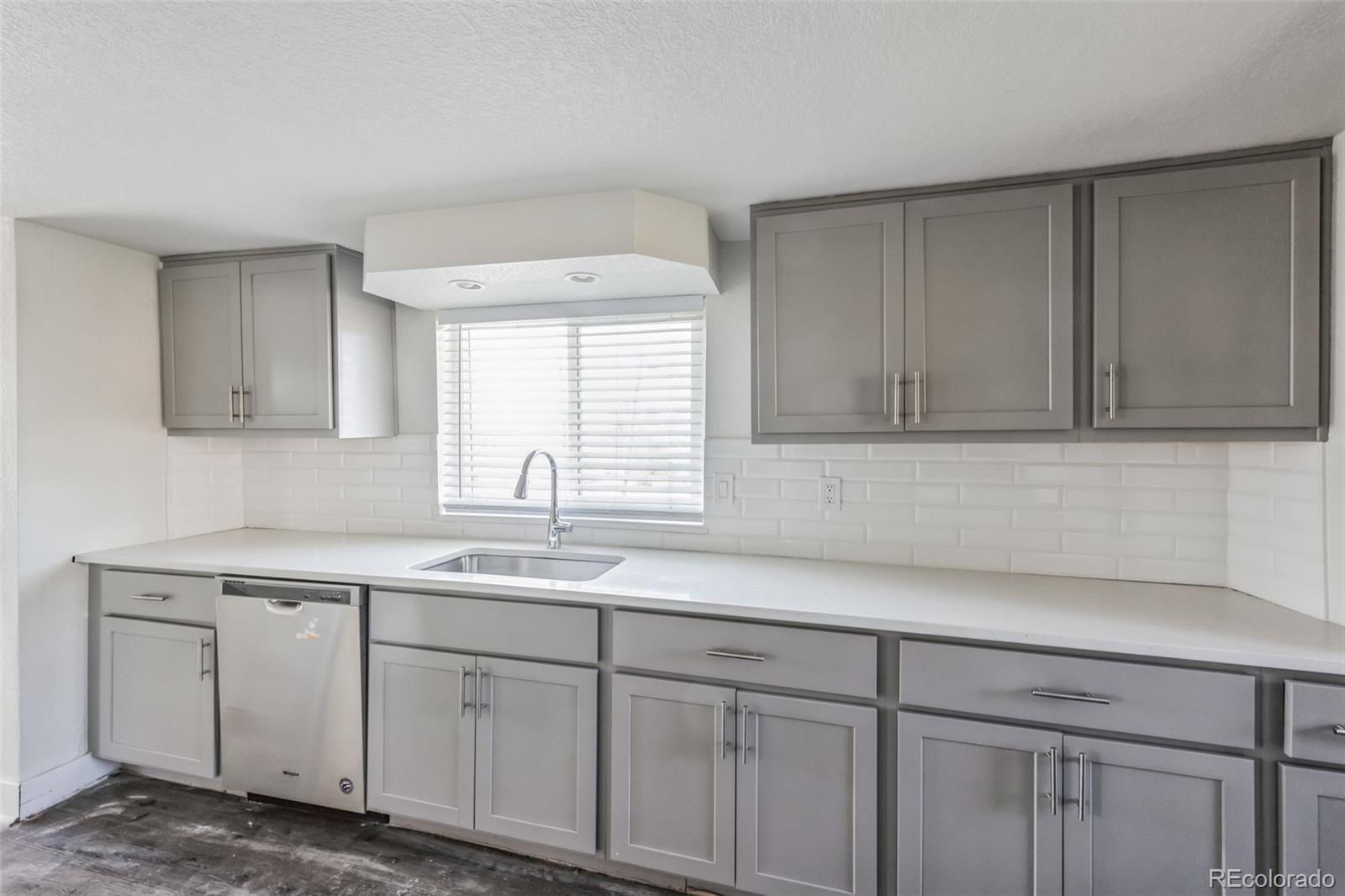 2995 S Zuni Street, Denver, CO 80236, 2 Bedrooms Bedrooms, ,1 BathroomBathrooms,Residential,For Sale,Zuni,REC4399009