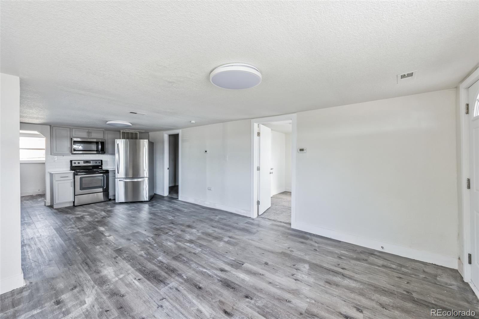 2995 S Zuni Street, Denver, CO 80236, 2 Bedrooms Bedrooms, ,1 BathroomBathrooms,Residential,For Sale,Zuni,REC4399009