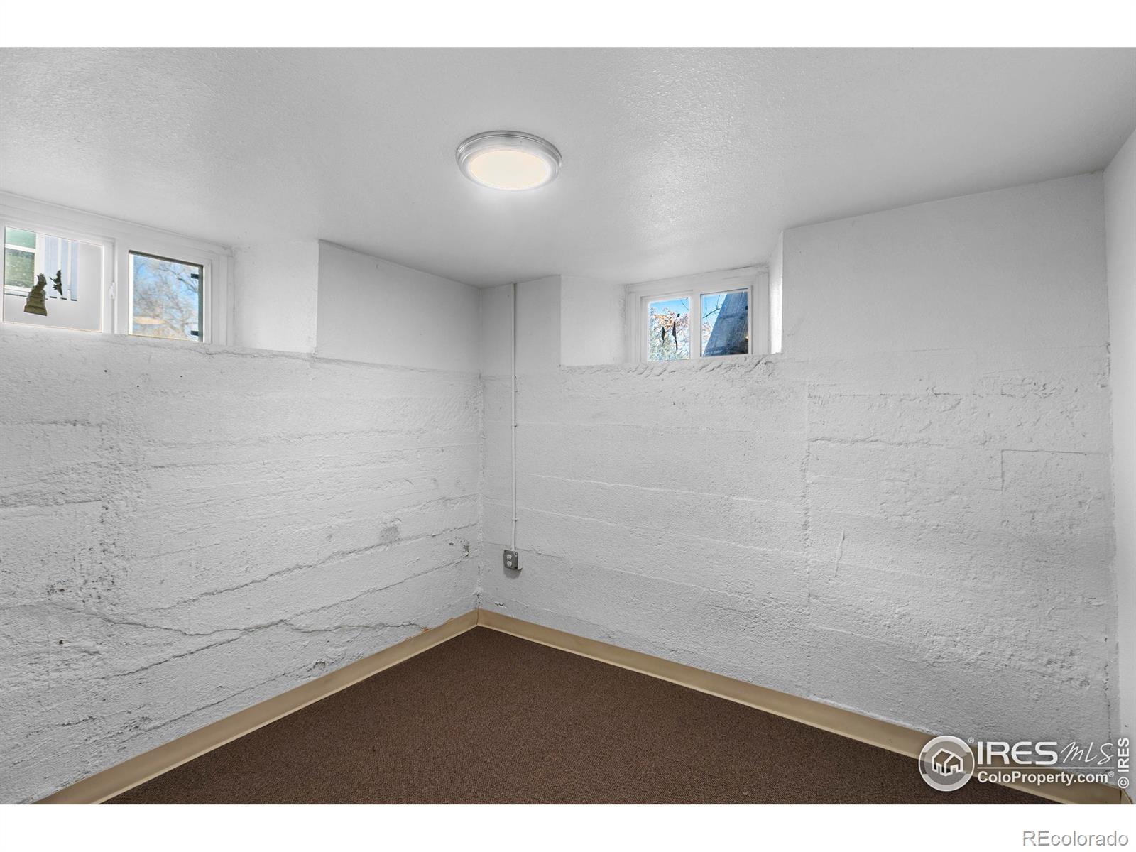 1443 Washington Avenue, Loveland, CO 80538, 3 Bedrooms Bedrooms, ,2 BathroomsBathrooms,Residential,For Sale,Washington,RECIR1022992