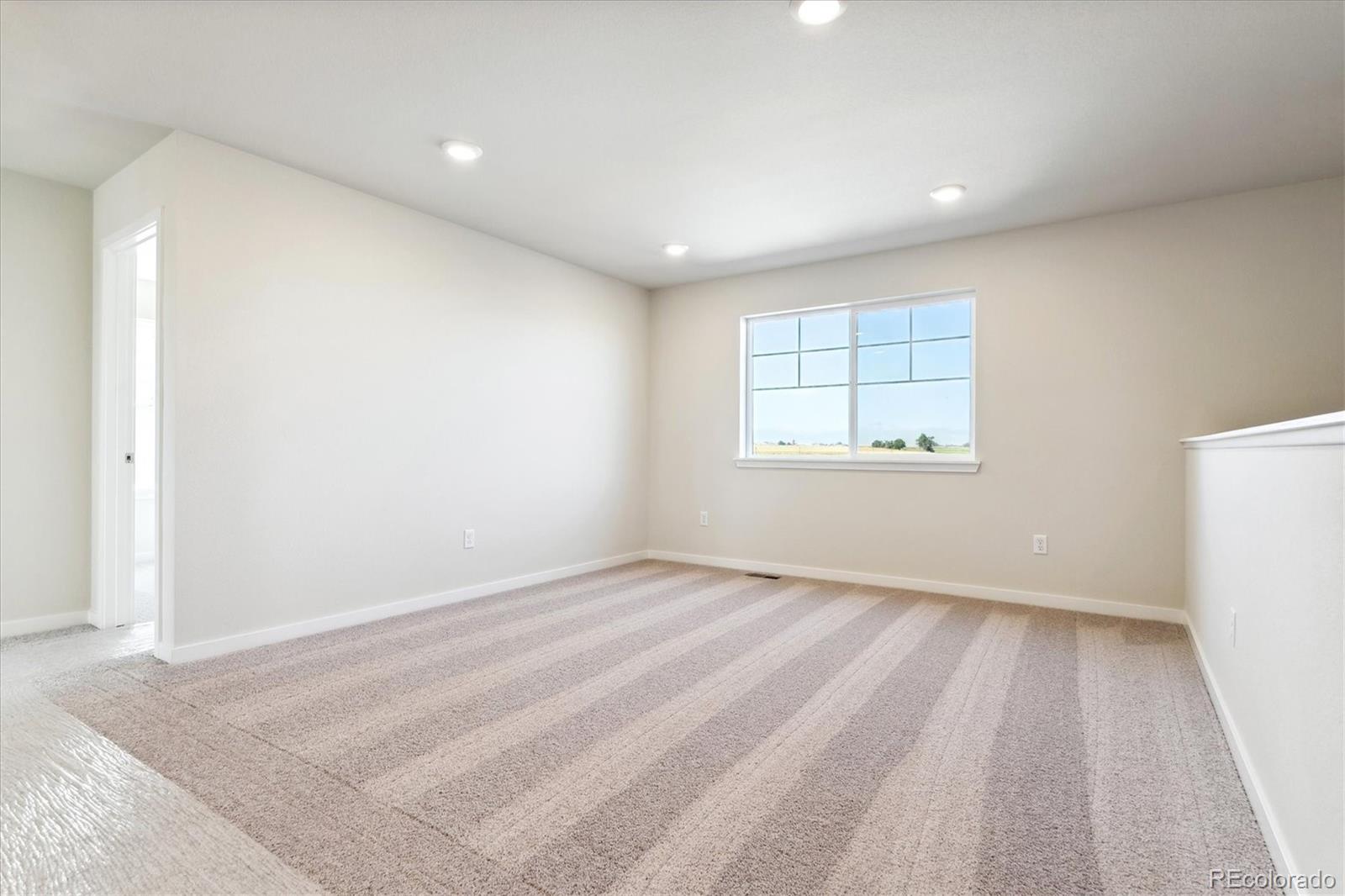 5805 Farmstead Place, Mead, CO 80504, 4 Bedrooms Bedrooms, ,3 BathroomsBathrooms,Residential,For Sale,Farmstead,REC3963644