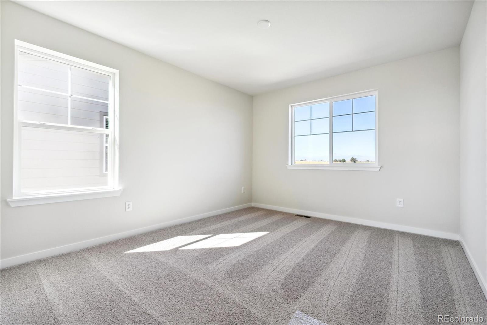 5805 Farmstead Place, Mead, CO 80504, 4 Bedrooms Bedrooms, ,3 BathroomsBathrooms,Residential,For Sale,Farmstead,REC3963644