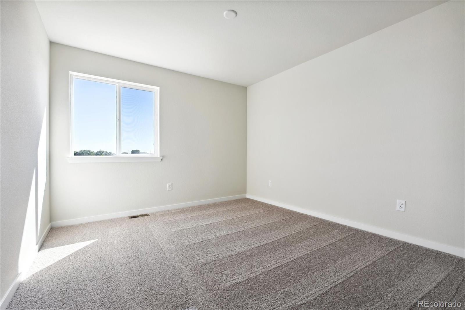 5805 Farmstead Place, Mead, CO 80504, 4 Bedrooms Bedrooms, ,3 BathroomsBathrooms,Residential,For Sale,Farmstead,REC3963644