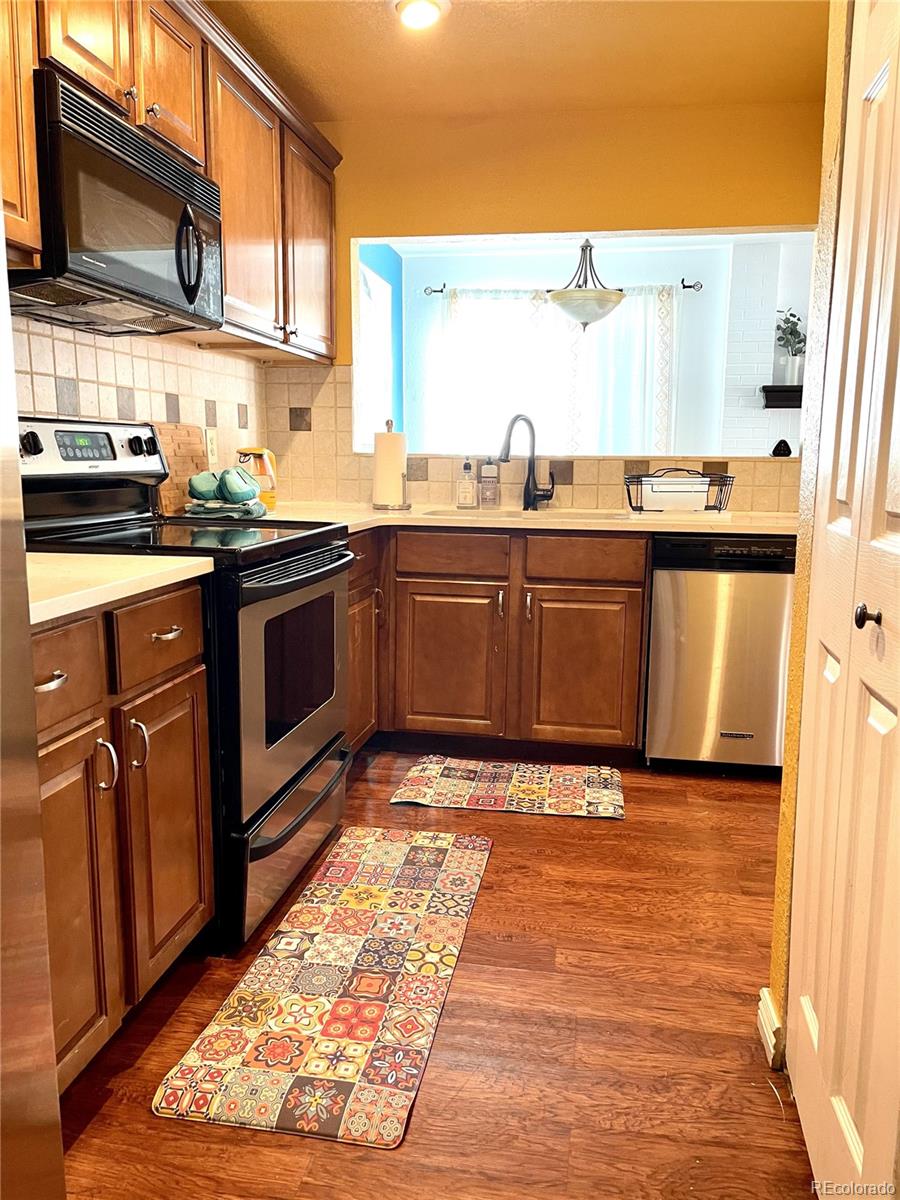 10330 Jewell Avenue #A, Lakewood, CO 80232, 4 Bedrooms Bedrooms, ,3 BathroomsBathrooms,Residential,For Sale,Jewell,REC9923163
