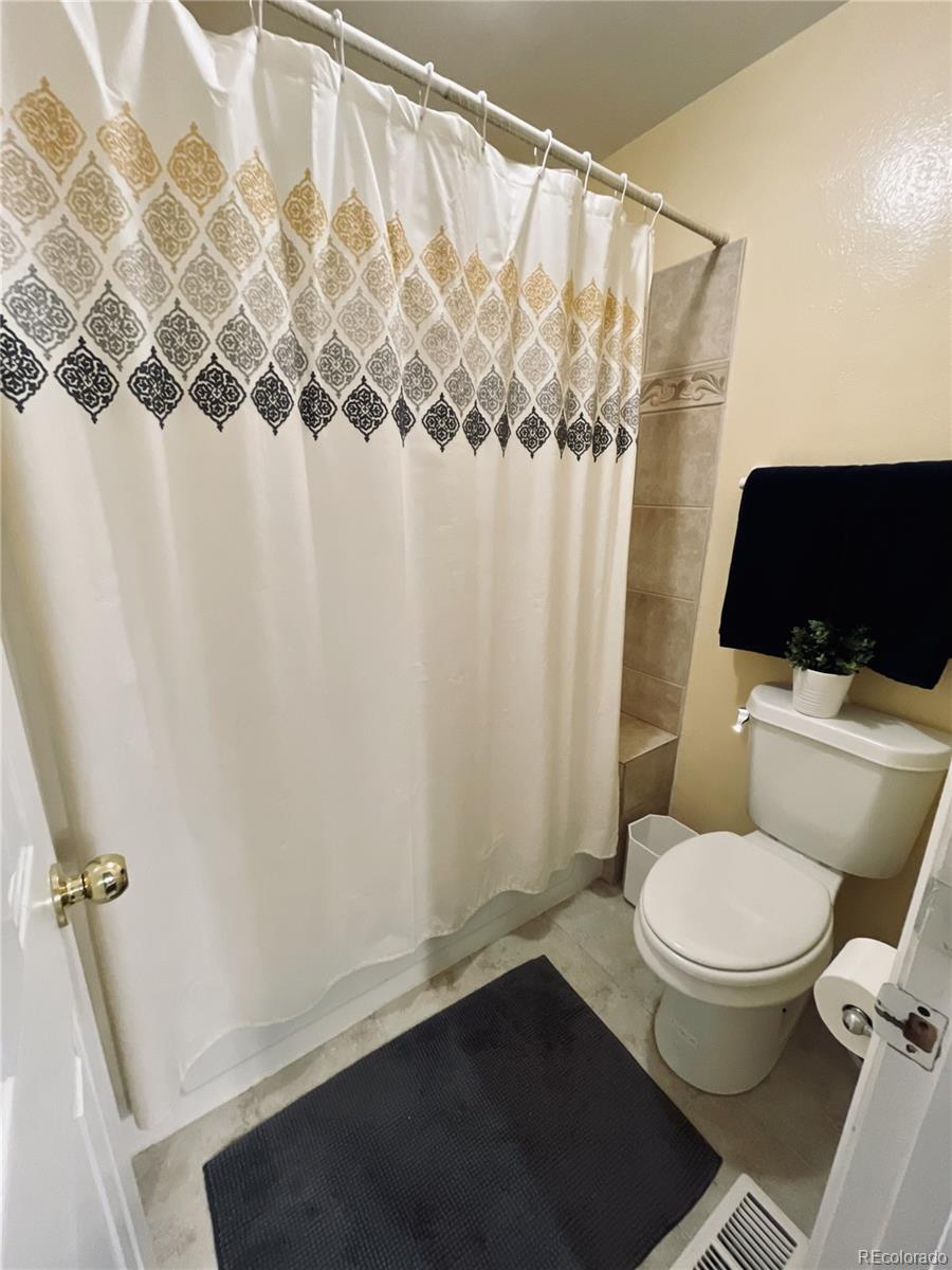 10330 Jewell Avenue #A, Lakewood, CO 80232, 4 Bedrooms Bedrooms, ,3 BathroomsBathrooms,Residential,For Sale,Jewell,REC9923163