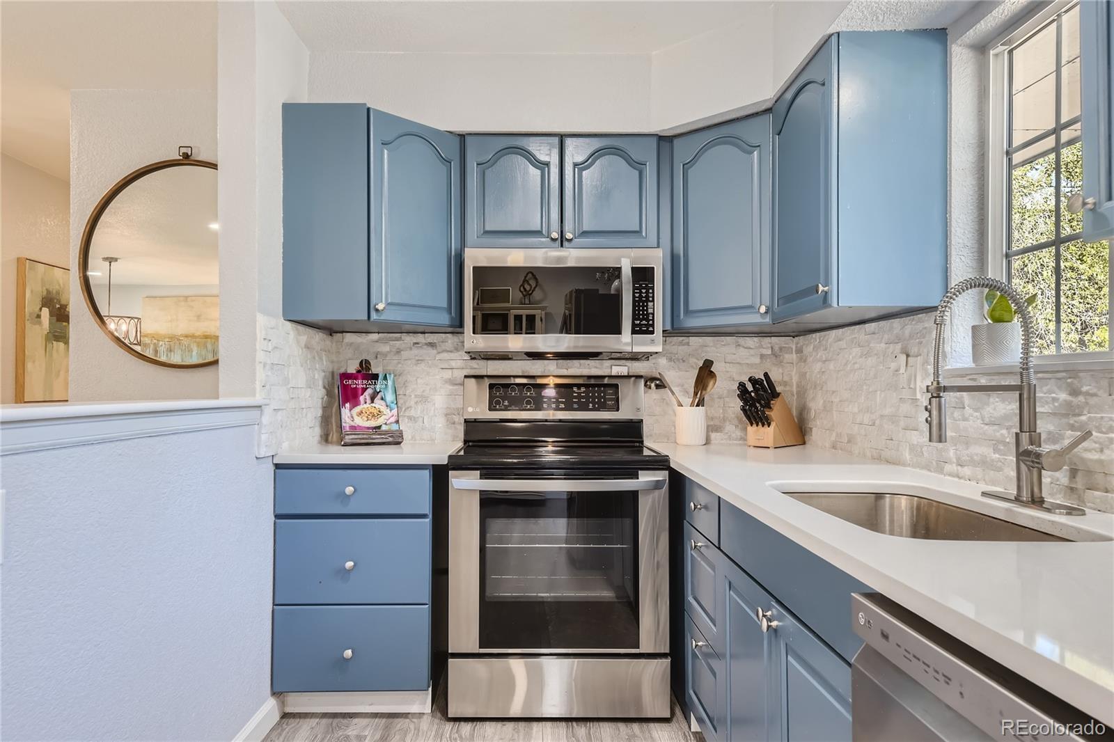 7761 Ottawa Place, Littleton, CO 80128, 4 Bedrooms Bedrooms, ,2 BathroomsBathrooms,Residential,For Sale,Ottawa,REC6828750