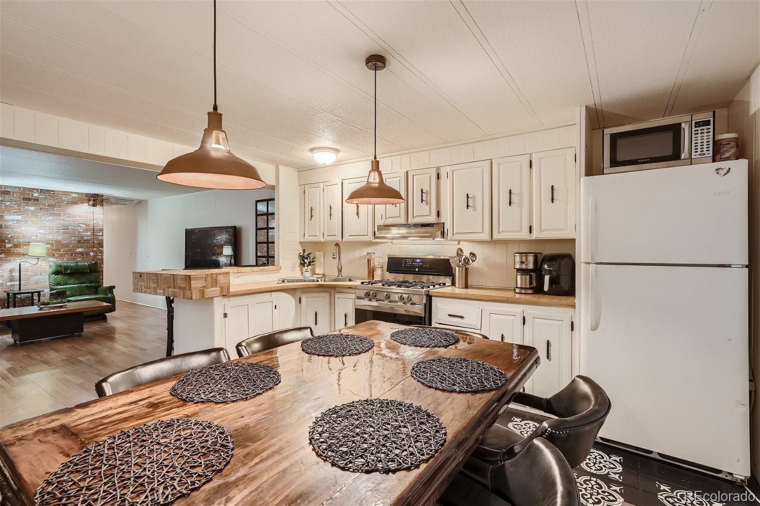 15150 Golden Road, Golden, CO 80401, 2 Bedrooms Bedrooms, ,1 BathroomBathrooms,Residential,For Sale,Golden,REC5787787