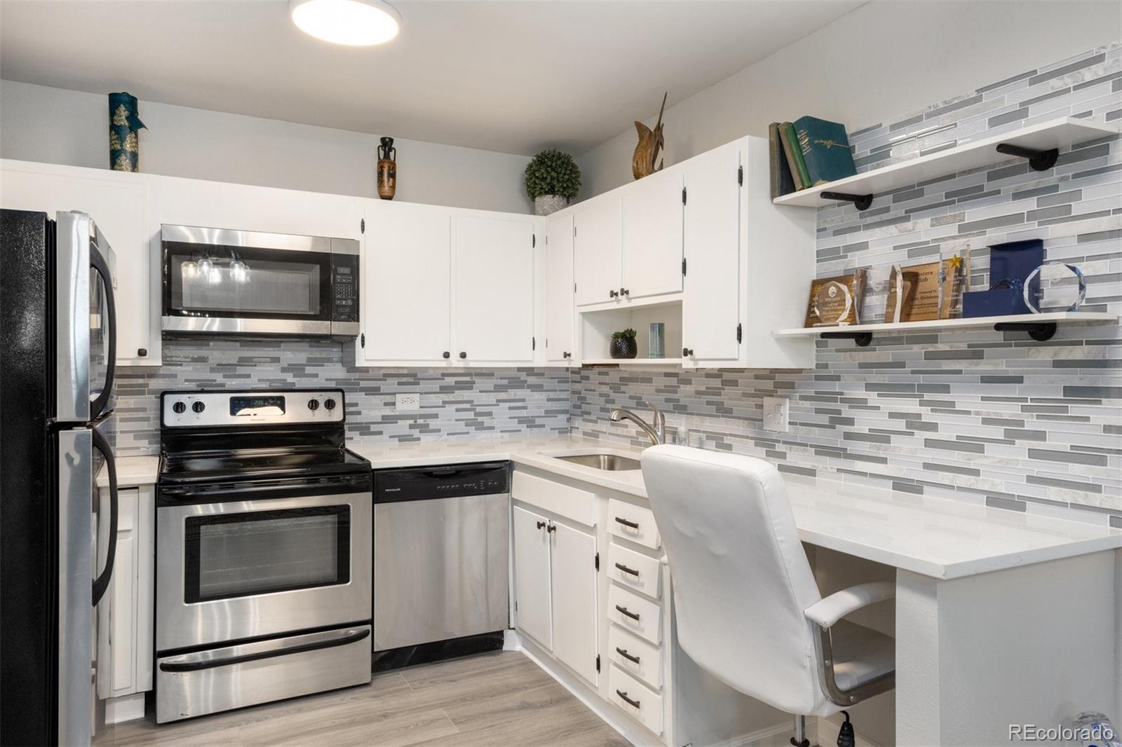 650 Clinton Street #6D, Denver, CO 80247, 1 Bedroom Bedrooms, ,1 BathroomBathrooms,Rental,For Rent,Clinton,REC4149442