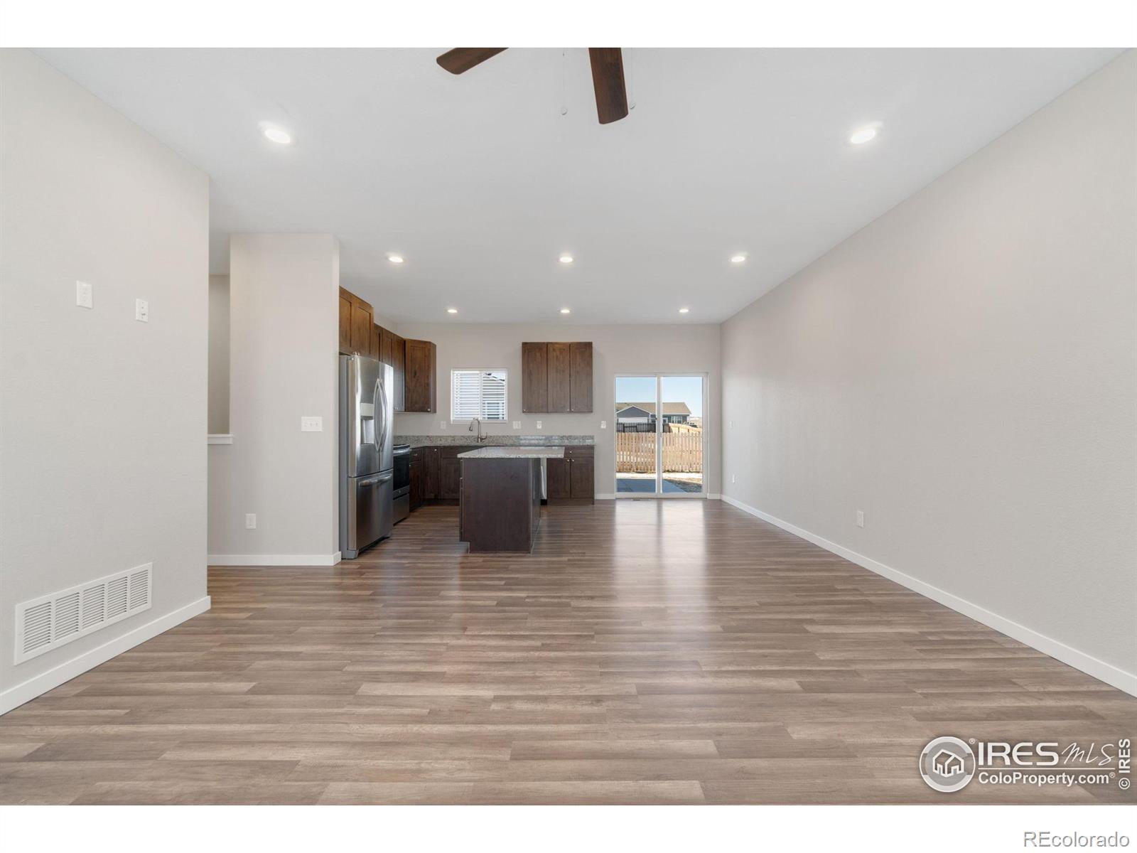 389 3rd Avenue, Deer Trail, CO 80105, 3 Bedrooms Bedrooms, ,2 BathroomsBathrooms,Residential,For Sale,3rd,RECIR1023156