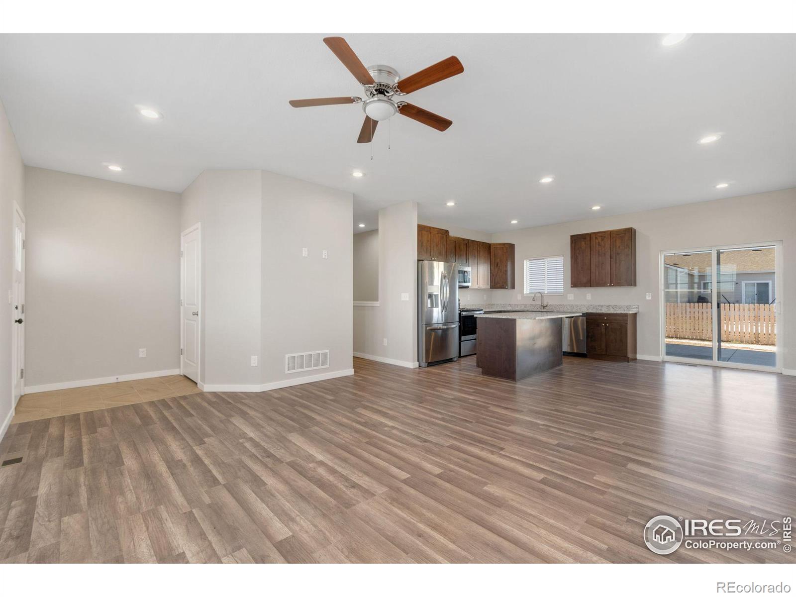 389 3rd Avenue, Deer Trail, CO 80105, 3 Bedrooms Bedrooms, ,2 BathroomsBathrooms,Residential,For Sale,3rd,RECIR1023156