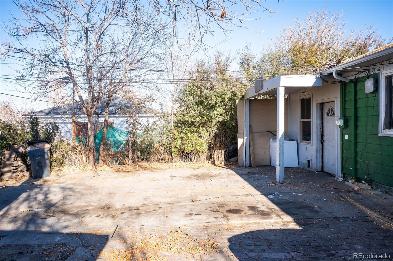 1325 Lima Street, Aurora, CO 80010, 6 Bedrooms Bedrooms, ,3 BathroomsBathrooms,Residential,For Sale,Lima,REC1800252