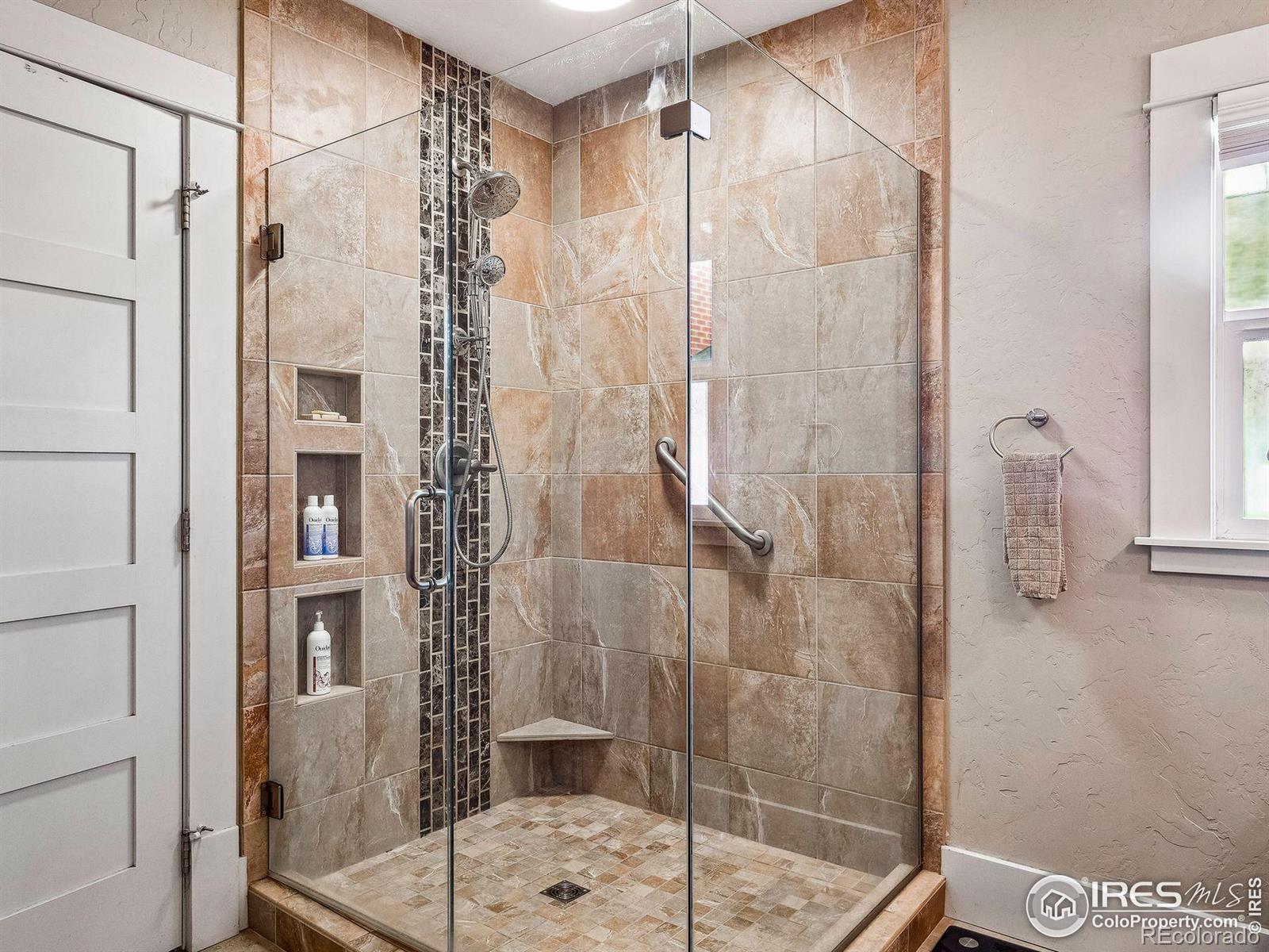 609 Peterson Street, Fort Collins, CO 80524, 4 Bedrooms Bedrooms, ,3 BathroomsBathrooms,Residential,For Sale,Peterson,RECIR1023133